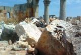 الدمار الناجم عن أعمال التخريب في موقع الكفر في جبل سمعان