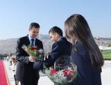الرئيس الأسد يزور صرح الشهيد في جبل قاسيون ويضع إكليلاً من الزهور على النصب التذكاري للشهداء بمناسبة الذكرى الثامنة والثلاثين لحرب تشرين التحريرية 