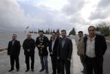 الأسير المحرر سمير القنطار يزور ضريح الرئيس الراحل حافظ الأسد