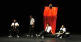 من العرض المسرحي حكاية علاء الدين لفرقة كون على خشبة مسرح الحمراء بدمشق