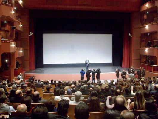 افتتاح عروض الفيلم السينمائي العالمي «ملك الرمال» في دار الأوبرا بدمشق   