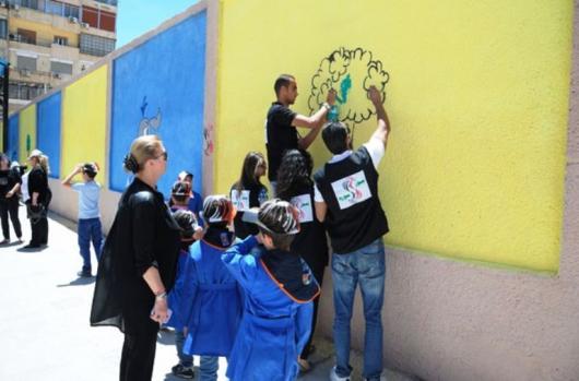 حملة لتلوين جدران المدارس بألوان العلم السوري