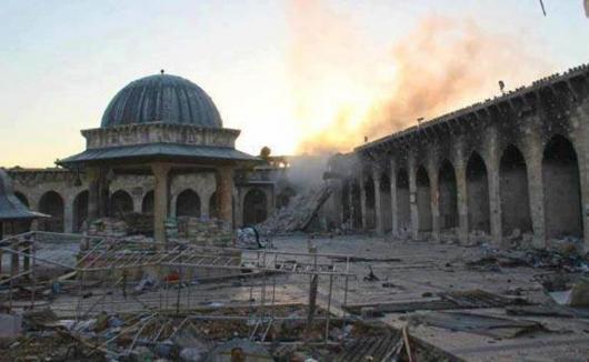 تدمير مئذنة الجامع الأموي في حلب