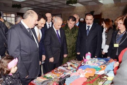 لقطات من افتتاح السوق الخيري لمعهد حلب العلمي للبنات