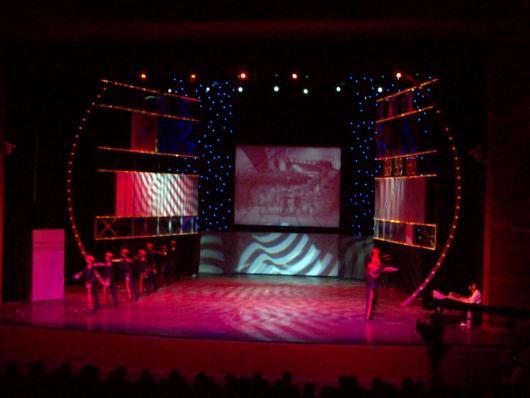 فرقة سمة تقدم عرضها على مسرح الأوبرا بمناسبة العيد الذهبي للتلفزيون السوري