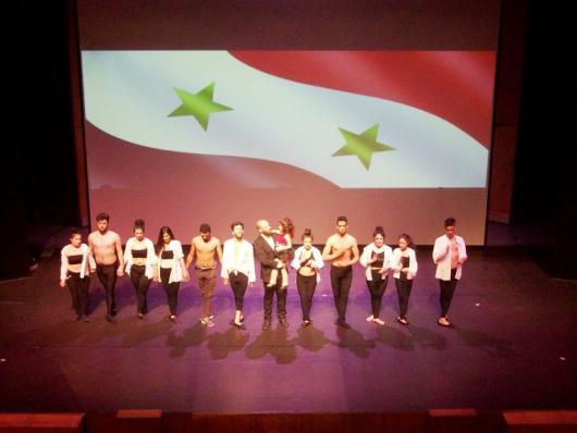 من عرض «نوستالجيا لفرقة سورية للمسرح الراقص
