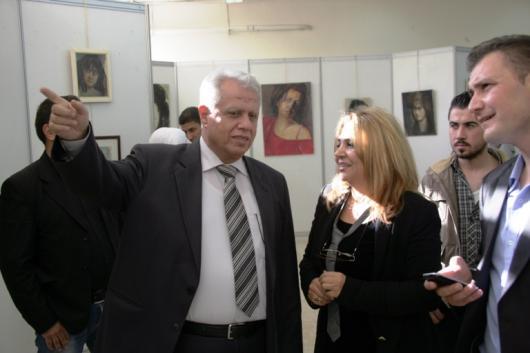 جانب من حفل افتتاح معرض الدكتورة سوسن الزعبي في كلية الفنون الجميلة بدمشق