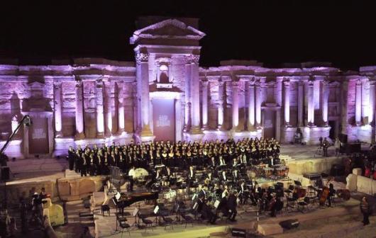 فعالية «بوابة الشمس» على مسرح مدينة تدمر الأثري 