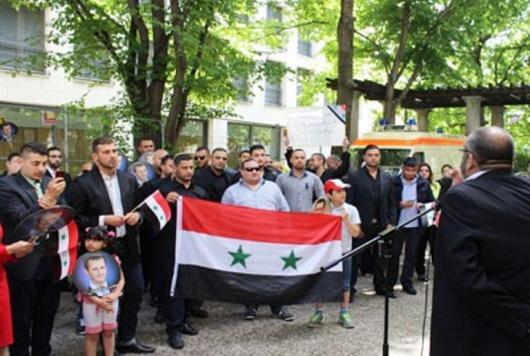احتفالات الطلبة وأبناء الجاليات السورية في بلاد الاغتراب